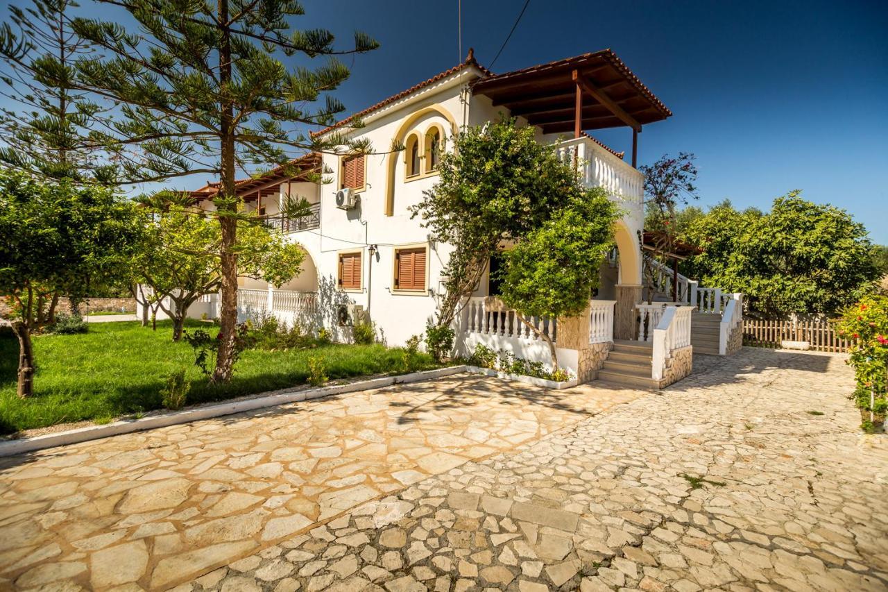 Kiki Studios Kalamákion Exteriér fotografie